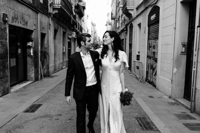 Intimate wedding in a private home in Gracia, Barcelona